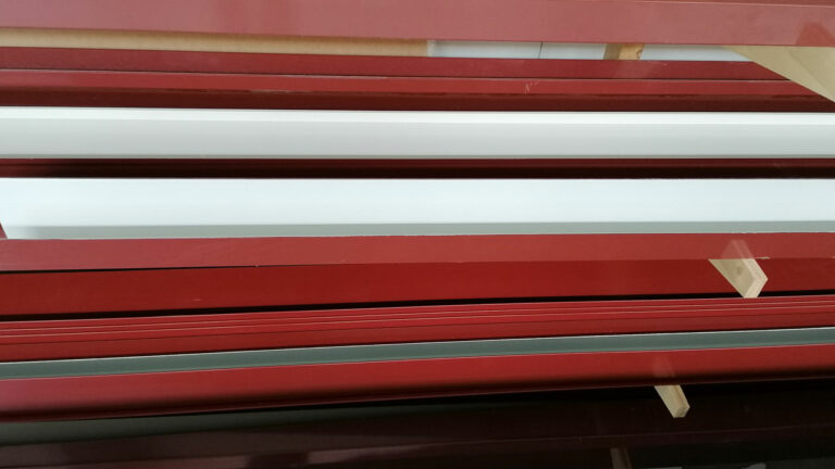 kantteile-passend-fuer-sandwichpaneele